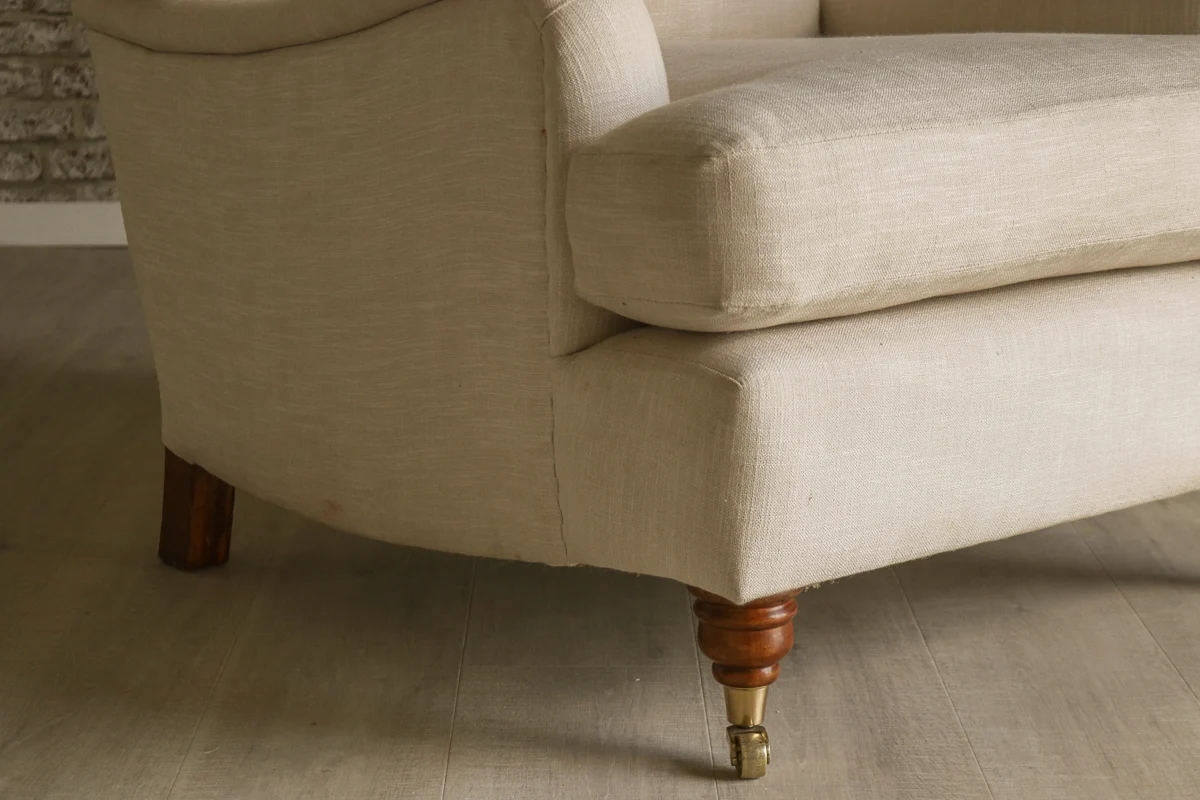 The Georgian two seater sofa thumbnail 5