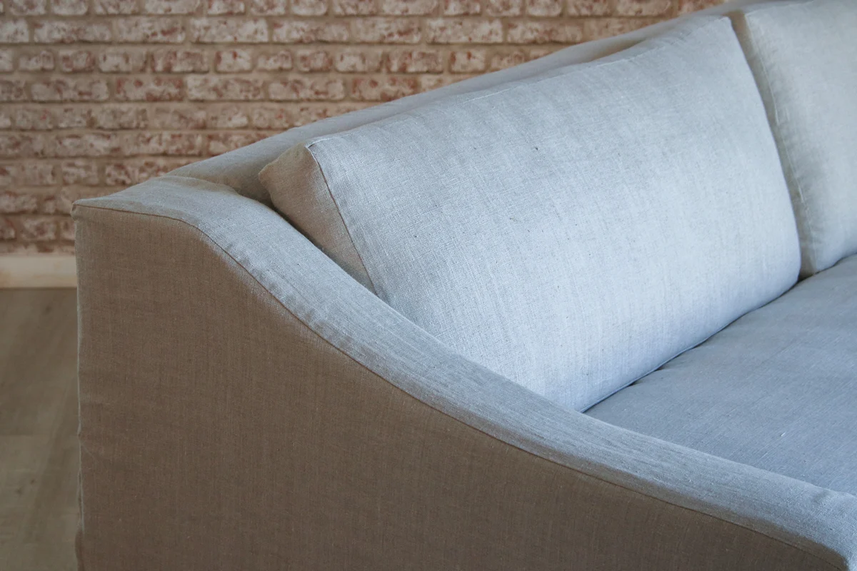 The Hadley sofa thumbnail 4