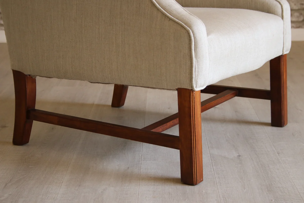 The Yoxford wingback thumbnail 4
